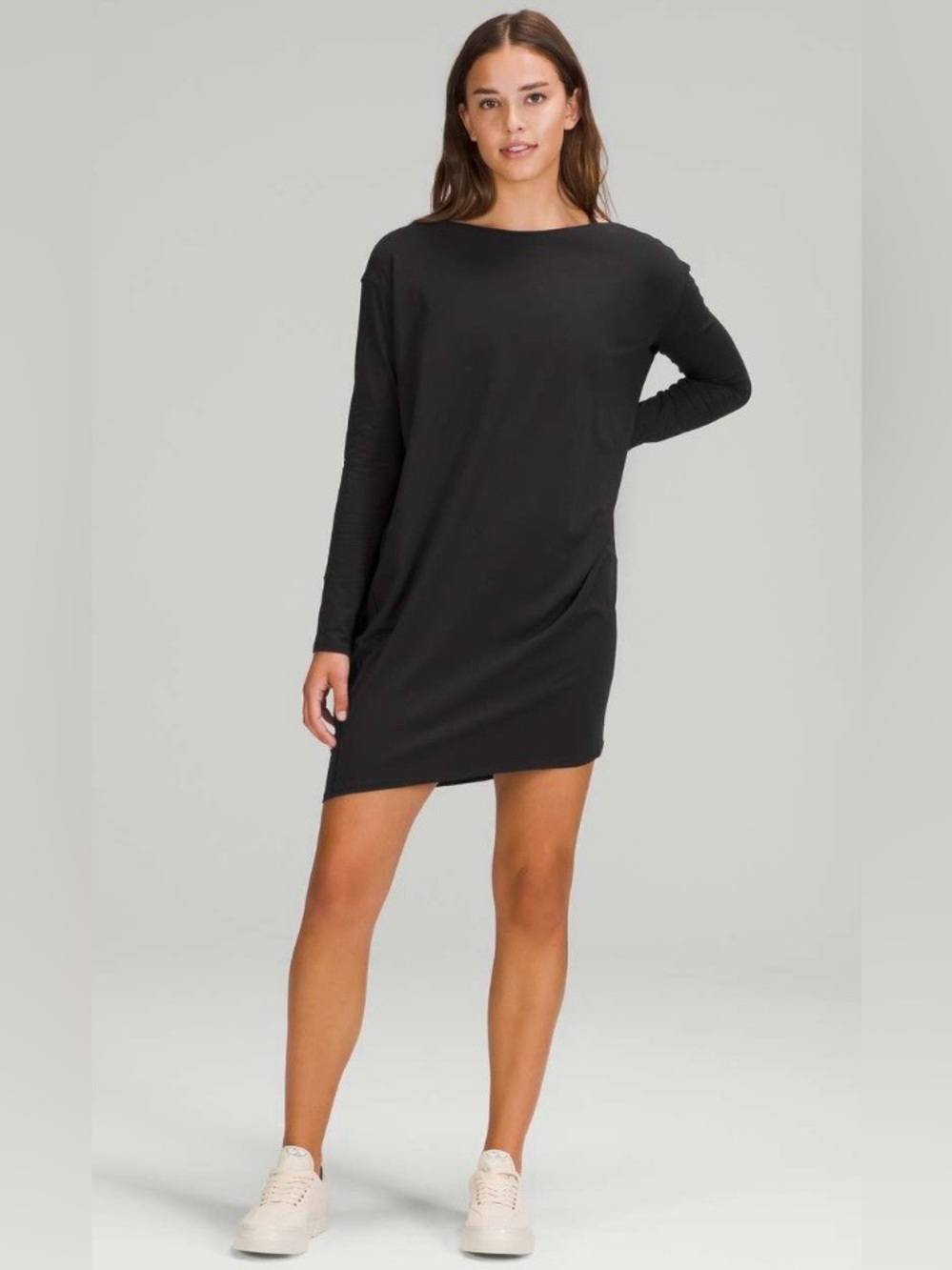 Lululemon NWT Back in action Long Sleeve Black Dress Oversized Size 6